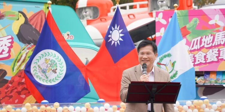 Food trucks en Taiwán impulsan el sabor del aguacate Hass y café guatemalteco en universidades y sitios turísticos