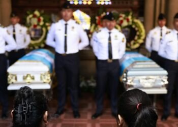 Exfiscal anticorrupción valida tesis de presidente de Guatemala: tras la violencia están mafias enquistadas en el poder