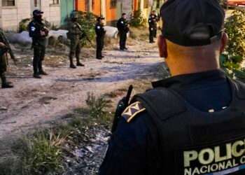 Gobierno de Guatemala desmiente negociación con el crimen y reafirma control penitenciario