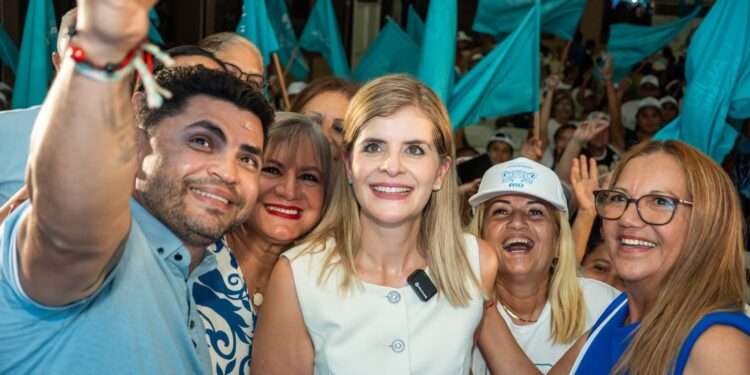 La oficialista Laura Fernández lidera encuesta en Costa Rica con 40 % de intención de voto