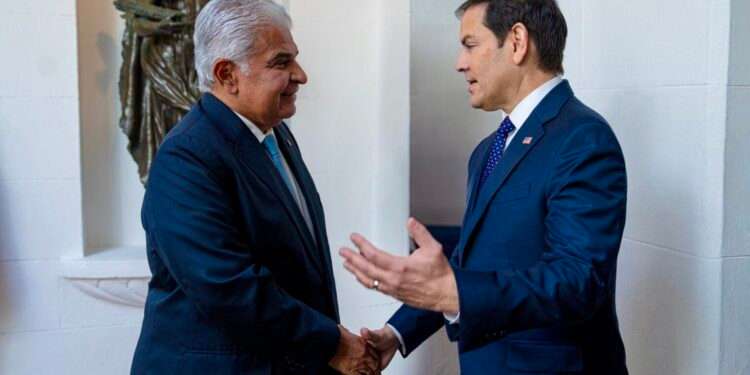 Presidente de Panamá se reúne con secretario de Estado en Davos y recibe invitación a Cumbre de Jefes de Estado en Florida