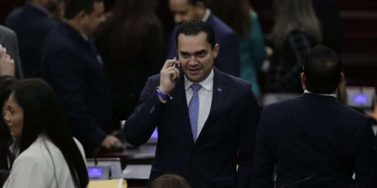 El nacionalista Tomás Zambrano presidirá la Junta Directiva Provisional del Congreso de Honduras y se perfila como presidente hasta 2030