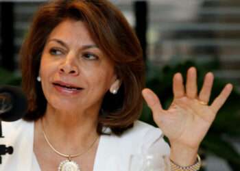 Expresidenta Laura Chinchilla llama a votar y pide más reflexión de cara a las elecciones en Costa Rica
