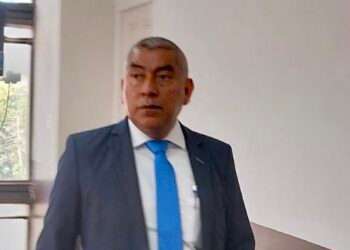 Presidente de Guatemala presenta querella contra cuestionado jefe fiscal y solicita embargo de más de $500 mil