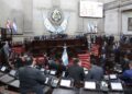 Congreso de Guatemala aprueba ampliación del presupuesto 2026 por $1.19 mil millones y presidente Arévalo celebra respaldo político