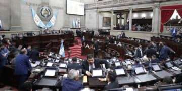 Cámara de Industria de Guatemala confronta con Gobierno y Congreso por ampliación presupuestaria y política económica