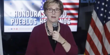 Laura Dogu, exembajadora de EEUU en Honduras y Nicaragua, es nombrada como jefa de misión para Venezuela