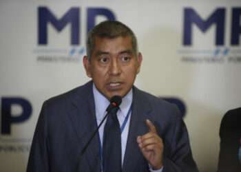 Juzgado de Guatemala cita al jefe de la Fiscalía contra la Impunidad en medio de tensión institucional con el presidente