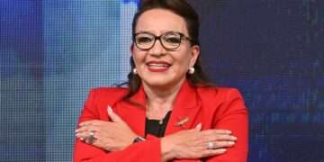 Cuestionan nombramientos de Xiomara Castro a solo horas del cambio de mando en Honduras