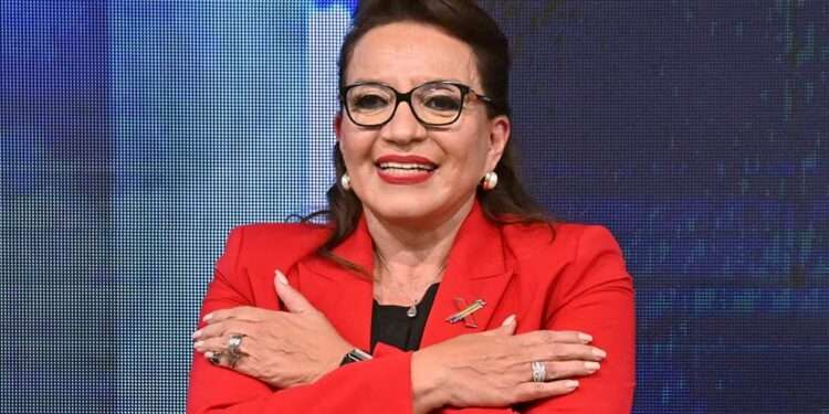 Cuestionan nombramientos de Xiomara Castro a solo horas del cambio de mando en Honduras