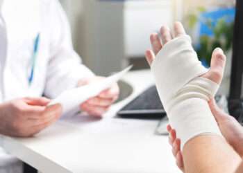 El Salvador detecta falsificación de incapacidades médicas: alarma ante fraudes institucionales y laborales