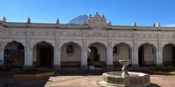 Guatemala clausura el Museo de Arte Colonial de Antigua tras investigación por daños a piezas patrimoniales