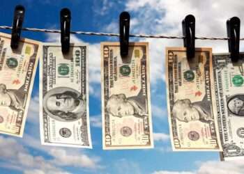 Guatemala enciende alertas financieras: 2025 marcó el mayor monto sospechoso de lavado de dinero