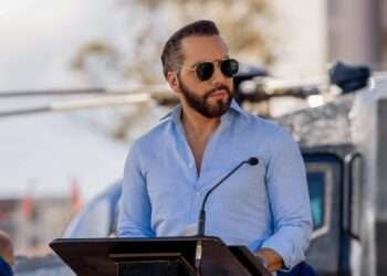 HRW critica concentración de poder y persecución a opositores en El Salvador