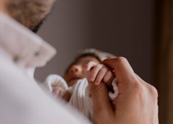 Guatemala investiga posibles adopciones irregulares tras advertencia de expertos de las Naciones Unidas