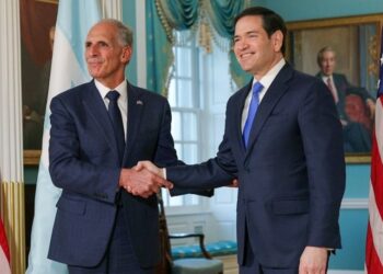 Presidente hondureño gestiona en Washington revisión de aranceles y nuevos acuerdos comerciales con EE UU