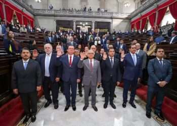 Juramentan Comisión que analizará expedientes de candidatos a Fiscal General de Guatemala