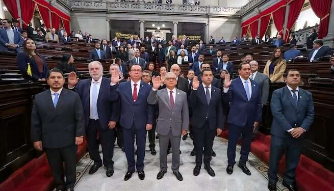 Juramentan Comisión que analizará expedientes de candidatos a Fiscal General de Guatemala