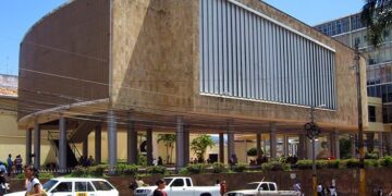 Aprueban código de vestimenta para diputados del Congreso de Honduras