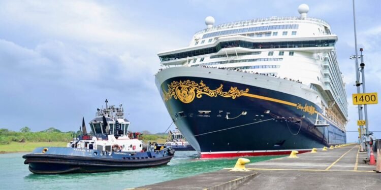 Panamá consolida la logística como motor económico con 11.8 % del PIB, pero advierten retos de competitividad