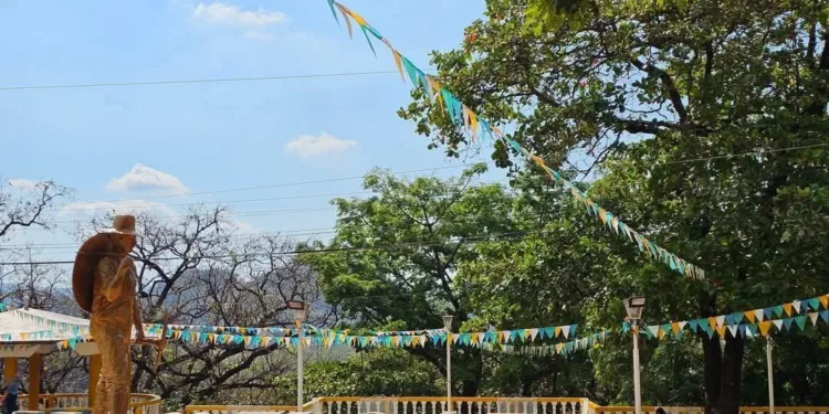 Embargan alcaldía hondureña por demanda laboral que supera los $2 millones