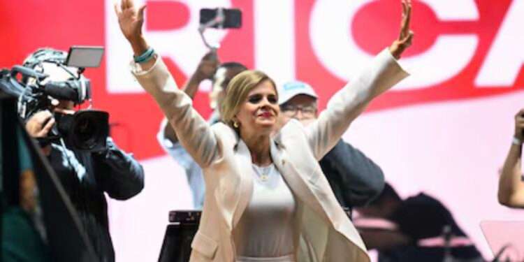 Presidentes y gobiernos felicitan a Laura Fernández por victoria electoral en Costa Rica
