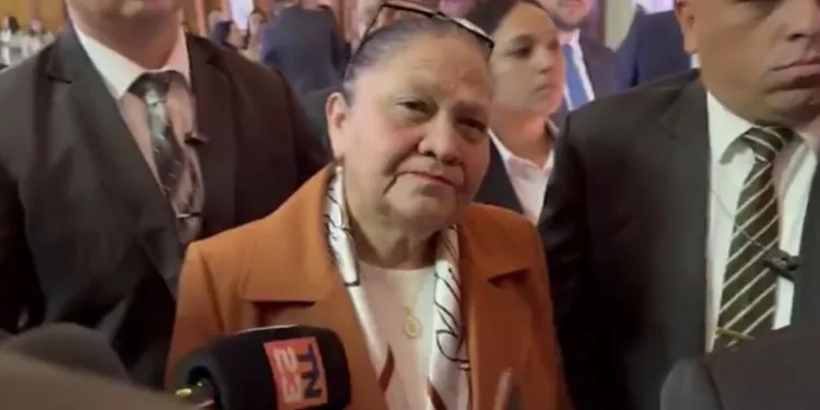 La controvertida fiscal general guatemalteca defiende su candidatura a la Corte de Constitucionalidad y dice “respetar” señalamientos en contra