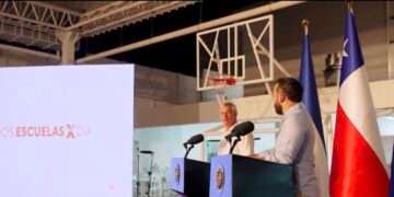 Bukele inaugura 70 escuelas renovadas antes del inicio del año escolar 2026 en El Salvador