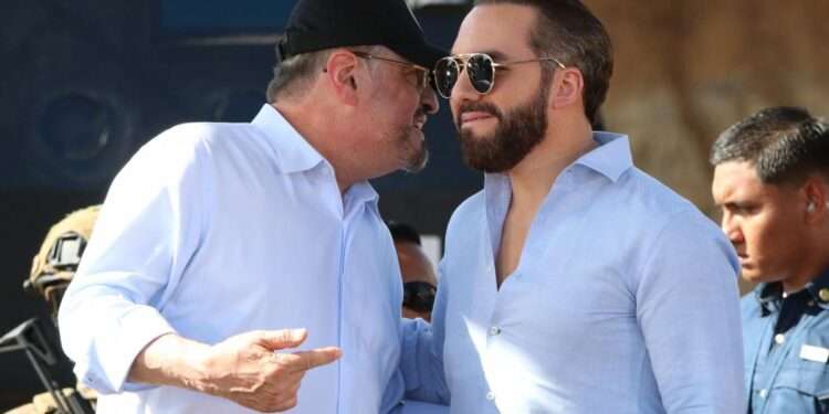 Nayib Bukele corre a felicitar a Laura Fernández y la llama presidenta electa de Costa Rica