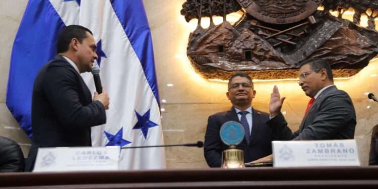 Congreso de Honduras elige al nuevo procurador general en medio de discusiones