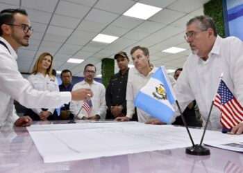 Guatemala dice que avanza en la modernización de sus puertos para fortalecer el comercio y la seguridad logística