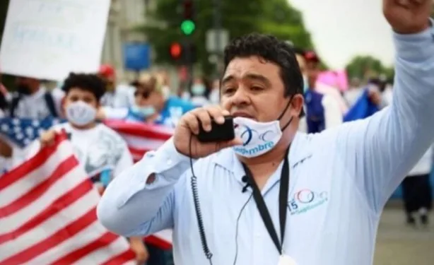 Líder migrante hondureño responsabiliza al gobierno de Xiomara Castro por la pérdida del TPS y pide acción al nuevo Ejecutivo