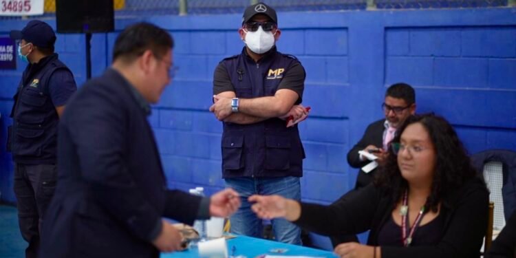 Congresista de EE UU denuncia intervención del Ministerio Público de Guatemala en elecciones del Colegio de Abogados