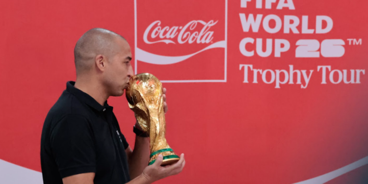 Trofeo original de la Copa del Mundo llega a Guatemala en gira previa al Mundial 2026