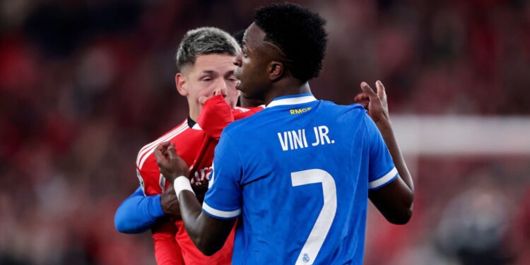 Racismo en el fútbol: Centroamérica no es ajena al fenómeno y registra sanciones recientes