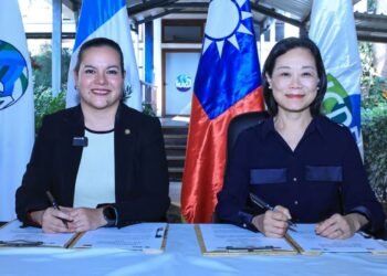 Guatemala y Taiwán firman convenio para fortalecer la industria del bambú con inversión de $3.5 millones