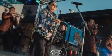 La orquesta salvadoreña Hermanos Flores afina su debut en Coachella 2026
