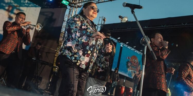 La orquesta salvadoreña Hermanos Flores afina su debut en Coachella 2026