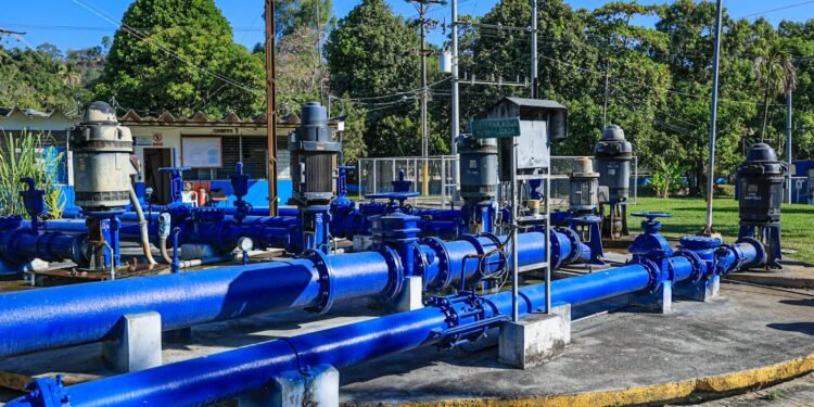 BCIE aprueba crédito de $185 millones a El Salvador para modernizar sistema de agua potable