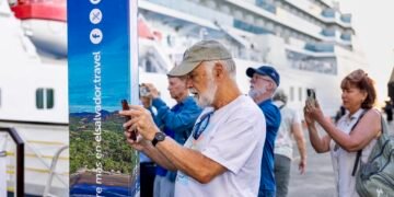 Crucero Vista de Oceania Cruises llega a El Salvador con 1,106 pasajeros