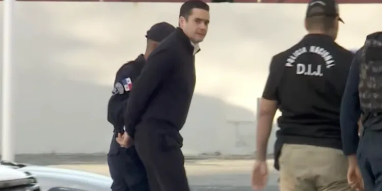 Tribunal panameño mantiene bajo arresto domiciliario a exvicepresidente Carrizo