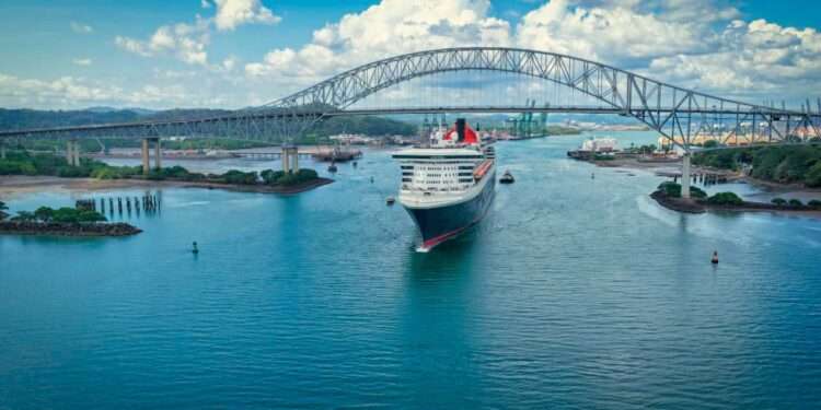 Canal de Panamá mantiene vertidos preventivos por lluvias atípicas al inicio de 2026