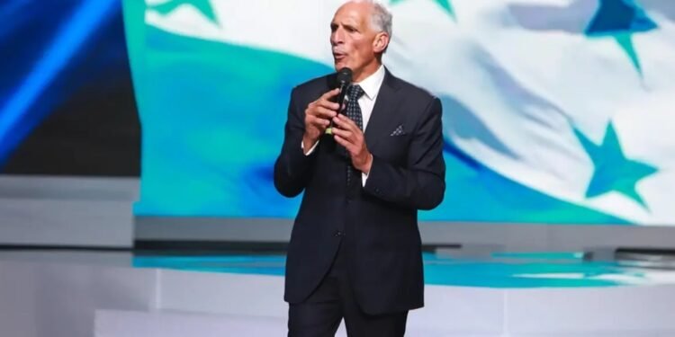 Asfura anuncia reducción de 20 instituciones y defiende estabilidad fiscal de Honduras