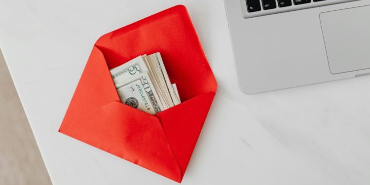 Centroamérica envió transferencias por $472 millones en 2025, El Salvador originó siete de cada diez dólares