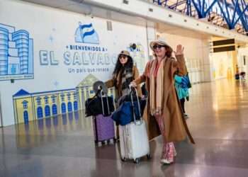 El Salvador supera los 400 mil turistas en enero y refuerza su nueva imagen como destino internacional