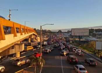 Guatemala toma medidas ante congestionamiento vial y carga vehicular sin precedentes