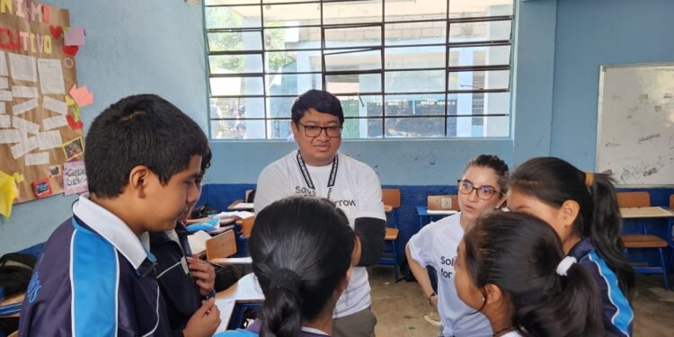 Guatemala dejó sin ejecutar el 13 % de su presupuesto para becas de inglés por paro de docentes