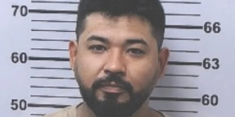 Salvadoreño detenido por triple crimen en Estados Unidos: entre las víctimas, una madre guatemalteca y sus hijos