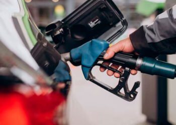 Autoridades de Guatemala analizan hasta 10 medidas frente a la crisis petrolera