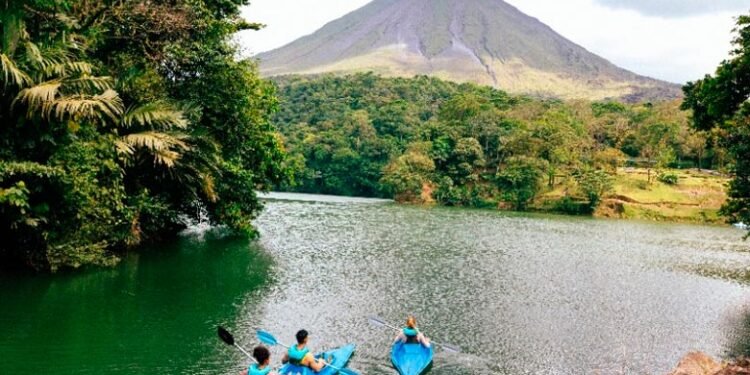 Costa Rica lidera ranking global de destinos que turistas desean repetir: supera a Italia y Japón